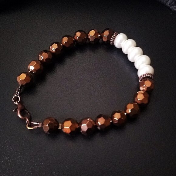 Copper + Faux Stretch Pearls Bracelet! Upscale Boho Contrasts Feminine Trendy - Picture 5 of 10